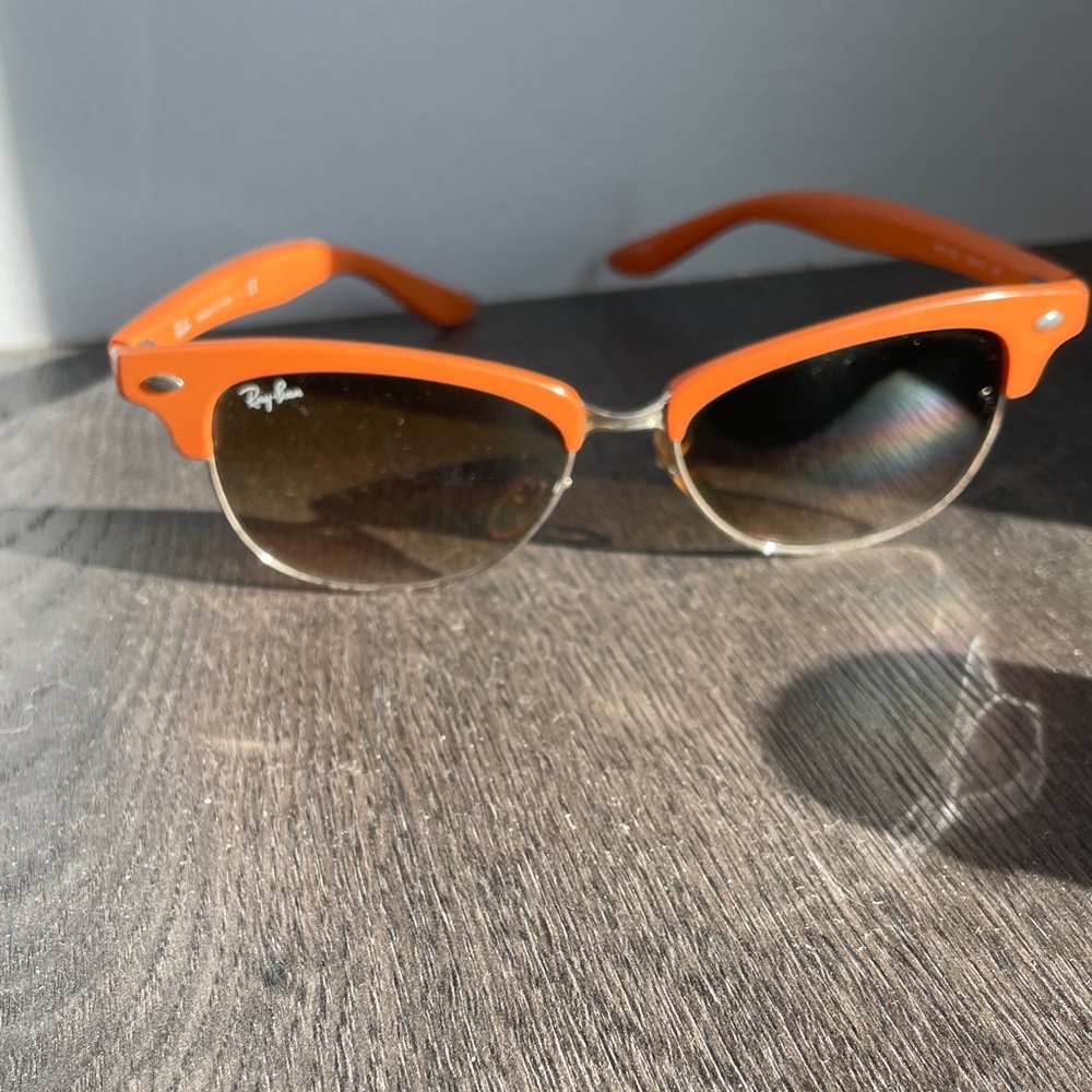 Genuine Ray-Ban vintage Classic Orange Sunglasses with case